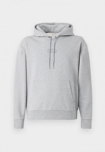 Пуловер с капюшоном