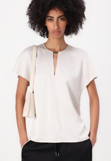 Атласная блузка