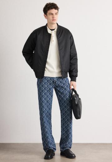 Прямые джинсы