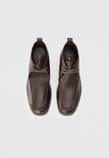 Ботинки на шнуровке