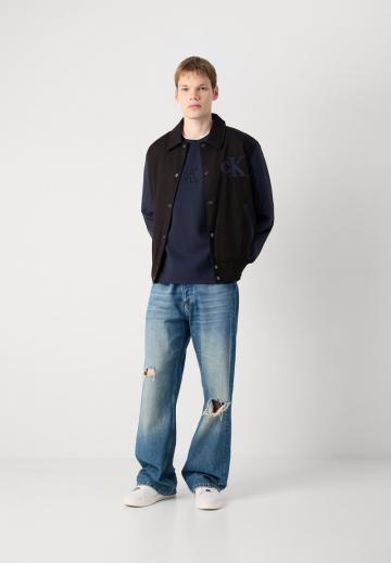 Куртка бомбер