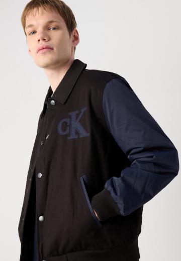 Куртка бомбер