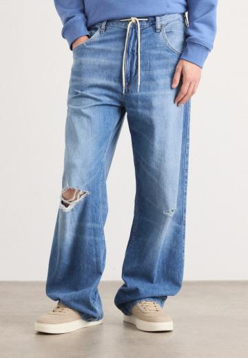 Свободные джинсы