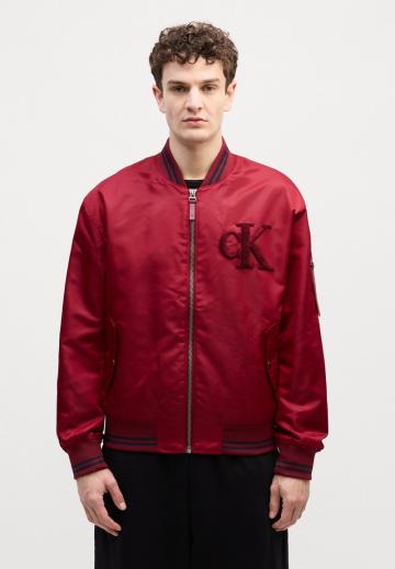 Куртка бомбер