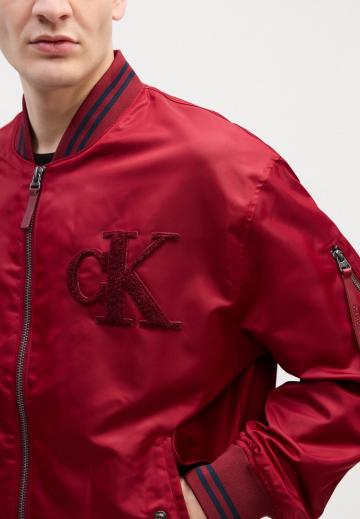 Куртка бомбер