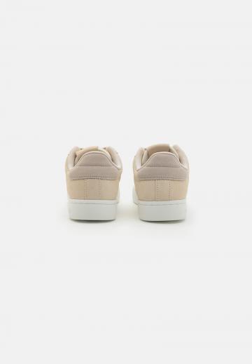 Гандбольные кроссовки