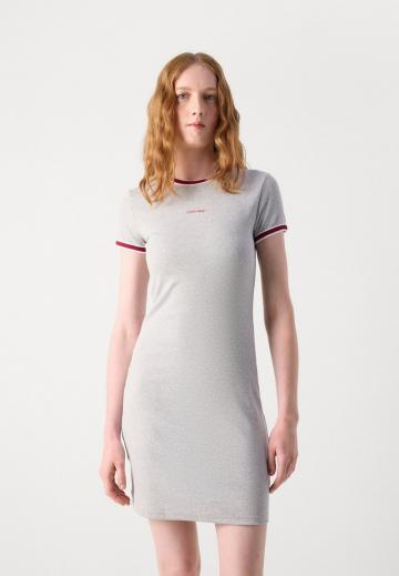 Короткое платье