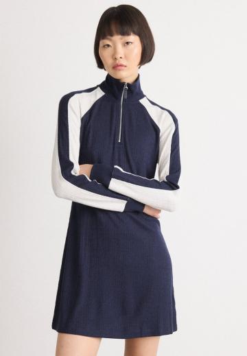 Вязаное платье