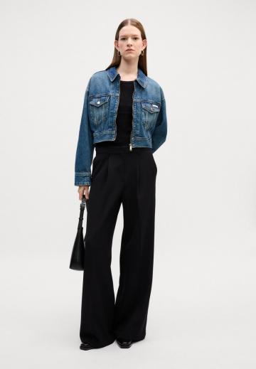 Джинсовая куртка