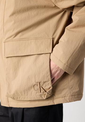 Короткое пальто