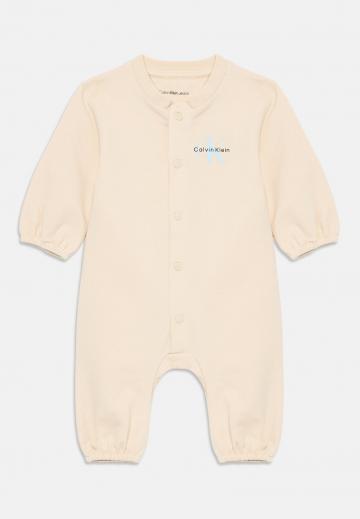 Набор одежды