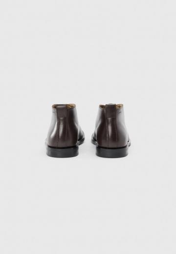 Ботинки на шнуровке