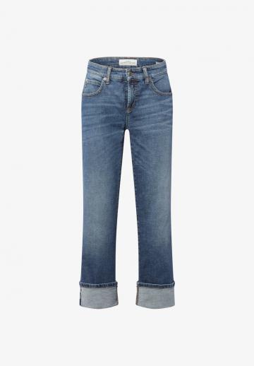 Короткие джинсы