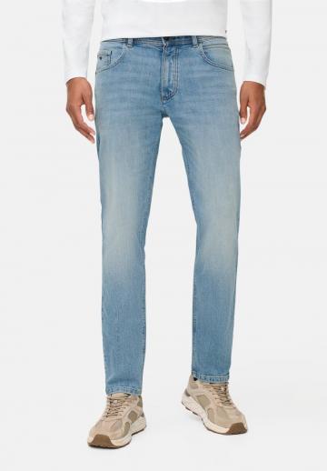 Узкие джинсы