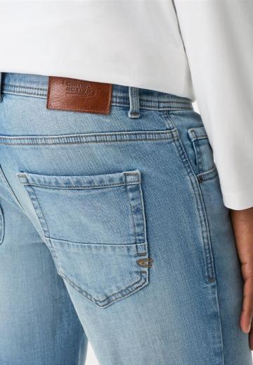 Узкие джинсы