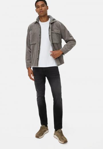 Узкие джинсы