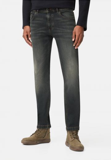 Узкие джинсы