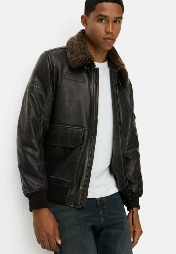 Куртка бомбер