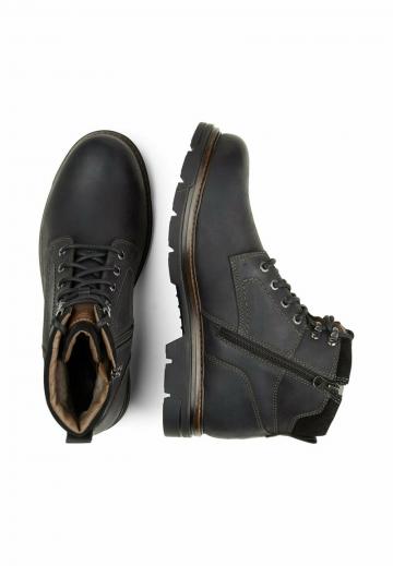 Ботинки на шнуровке