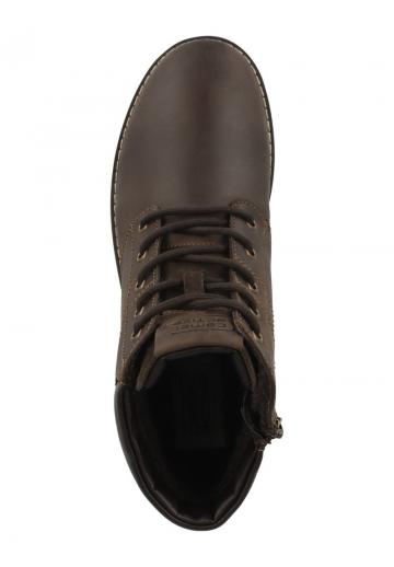 Ботинки на шнуровке