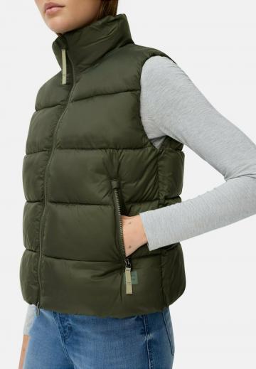 Стеганый жилет