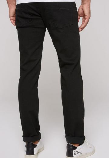 Узкие джинсы