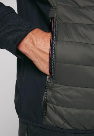 Зимняя куртка