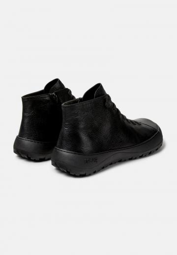 Ботинки на шнуровке