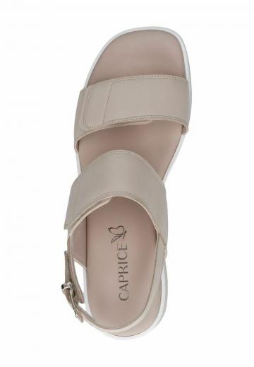 Босоножки на танкетке