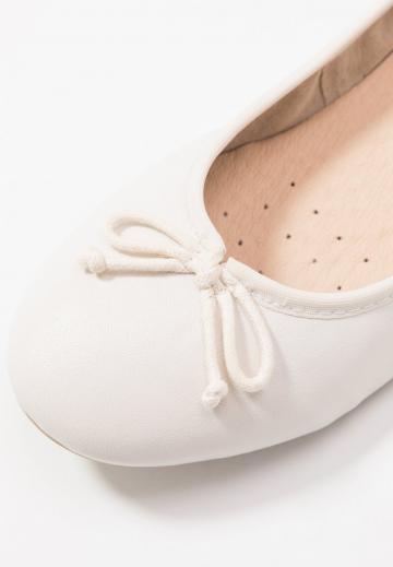 Спортивные балетки