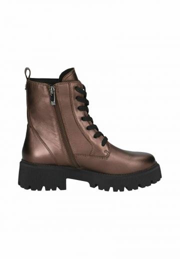 Ботинки на шнуровке