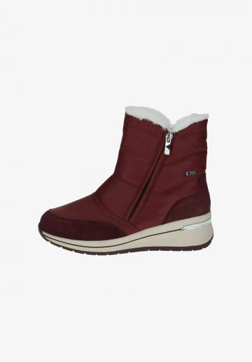 Зимние ботинки