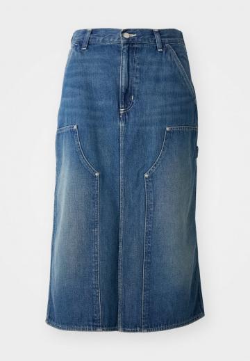 Юбка с накладными карманами