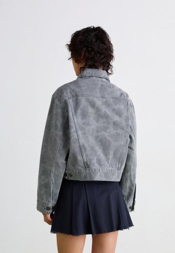 Джинсовая куртка