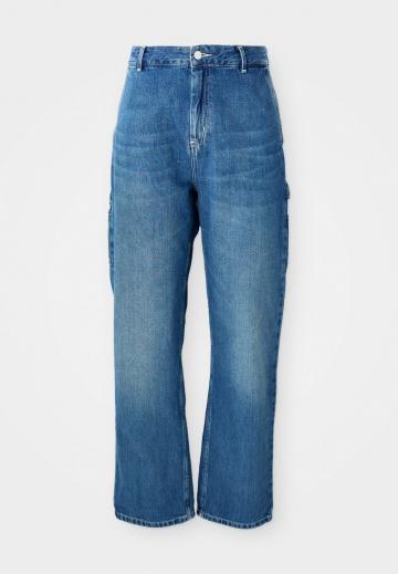 Свободные джинсы