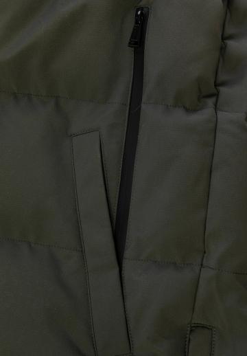 Зимняя куртка