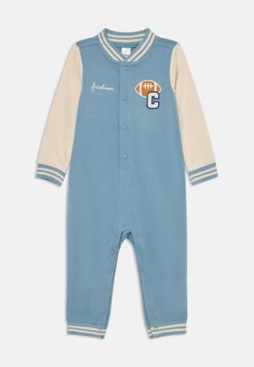 Набор одежды