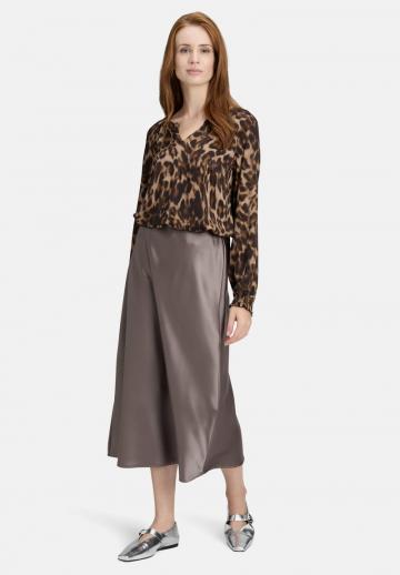 Атласная блузка