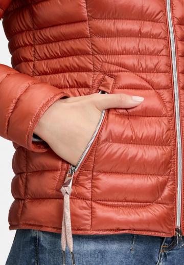 Зимняя куртка