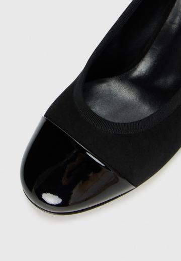 Туфли с высоким носом