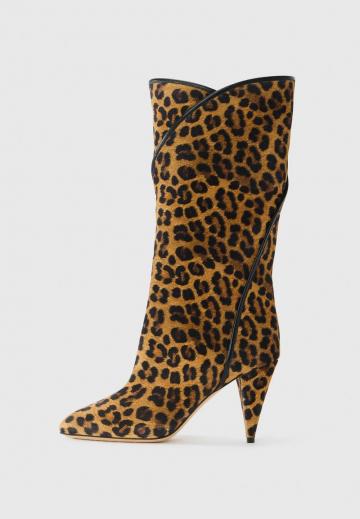 Высокие сапоги