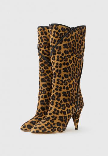 Высокие сапоги