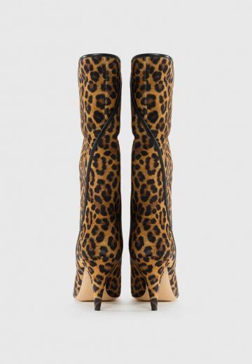 Высокие сапоги