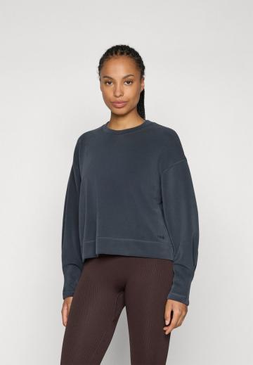 Спортивная толстовка