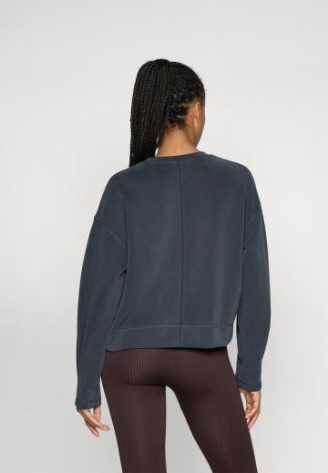 Спортивная толстовка