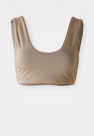 Спортивный бюстгальтер