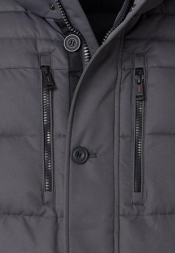 Зимняя куртка