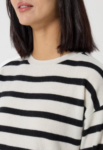 Пуловер с рукавом три четверти