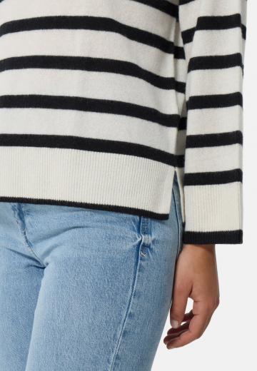 Пуловер с рукавом три четверти