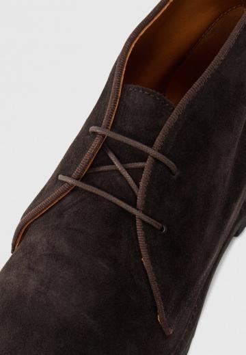 Ботинки на шнуровке